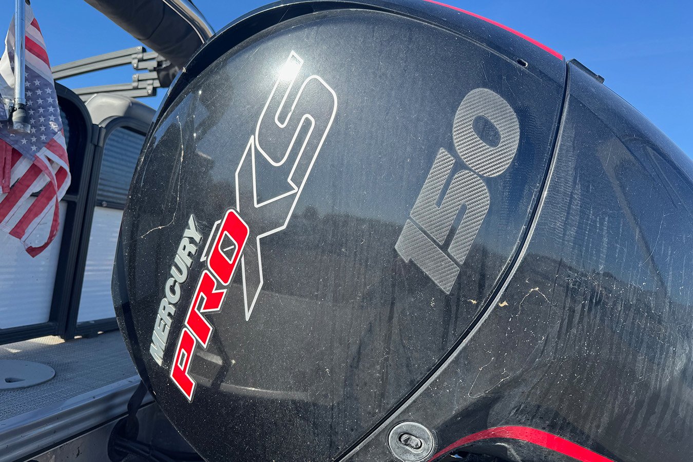 Manitou Aurora LE VP 23 with Mercury 150 L Pro XS