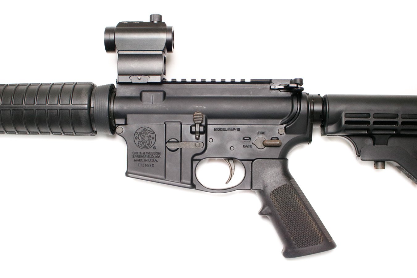 SMITH AND WESSON M&P15 5.56mm Police Trade-In Rifle with Red Dot