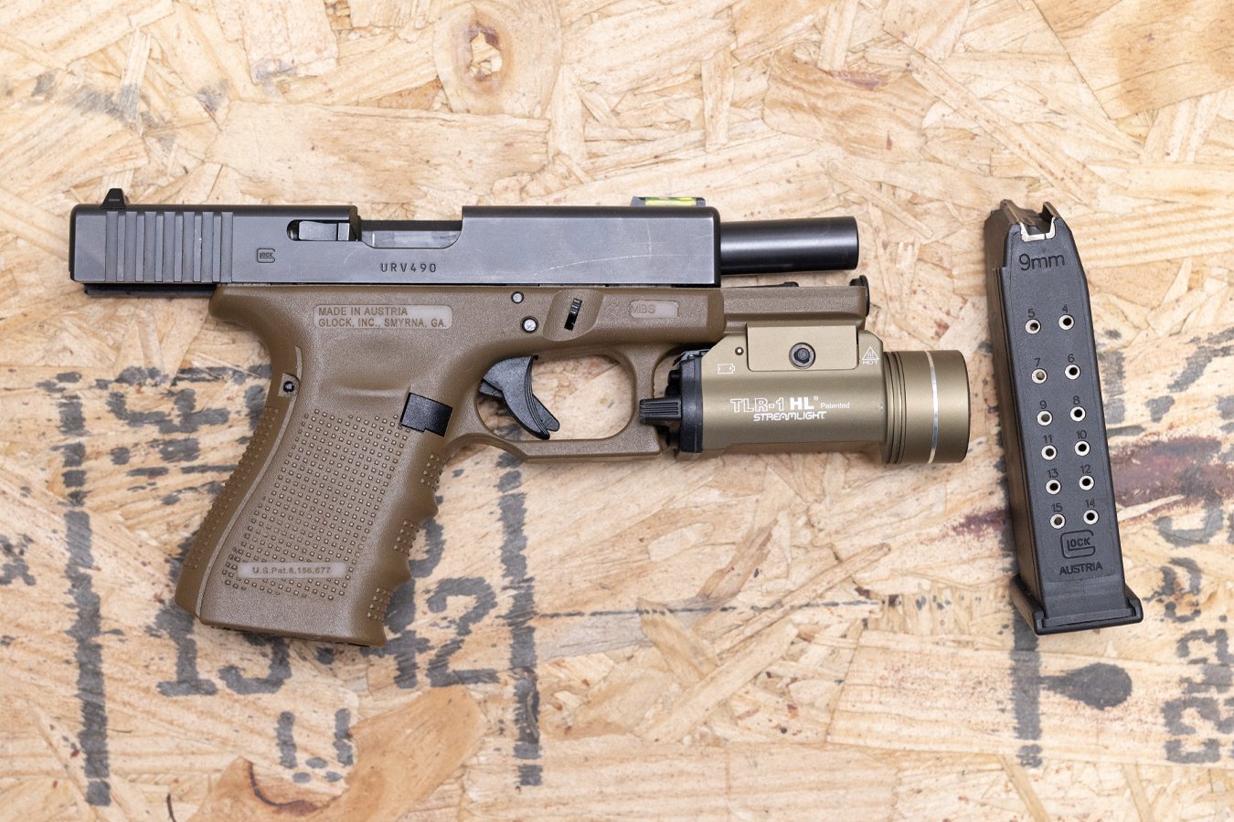 GLOCK 19 Gen4 9mm Police Trade-In Pistol with Tactical Light