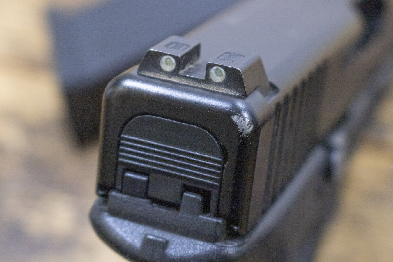 GLOCK 17 Gen5 9mm Police Trade-in Pistols with Night Sights