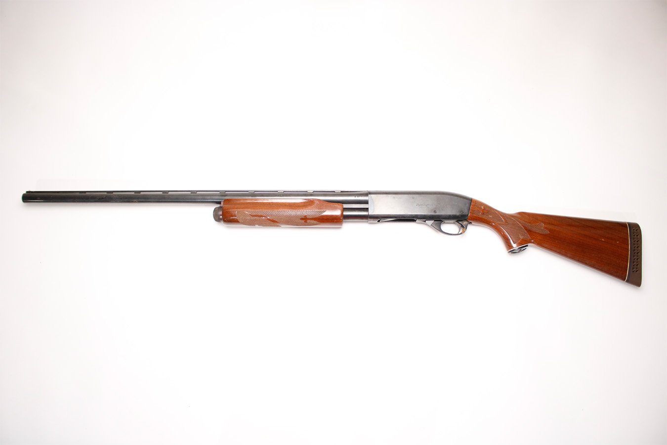 REMINGTON 870 Wingmaster 12-Gauge Police Trade-in Pump-Action Shotgun