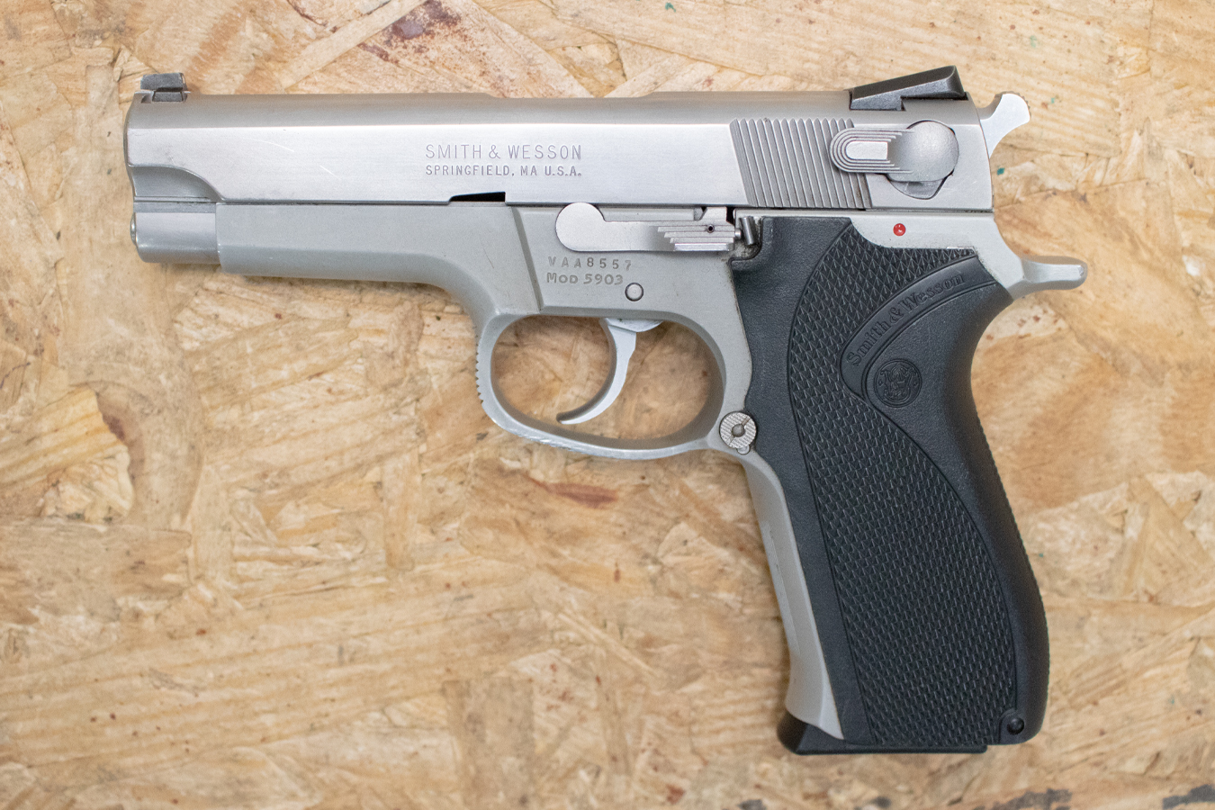 SMITH AND WESSON 5903 9mm Police Trade-In Pistol with Ambidextrous Safety
