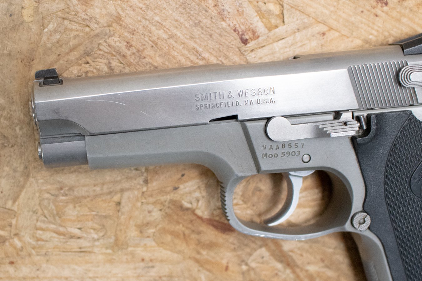 SMITH AND WESSON 5903 9mm Police Trade-In Pistol with Ambidextrous Safety