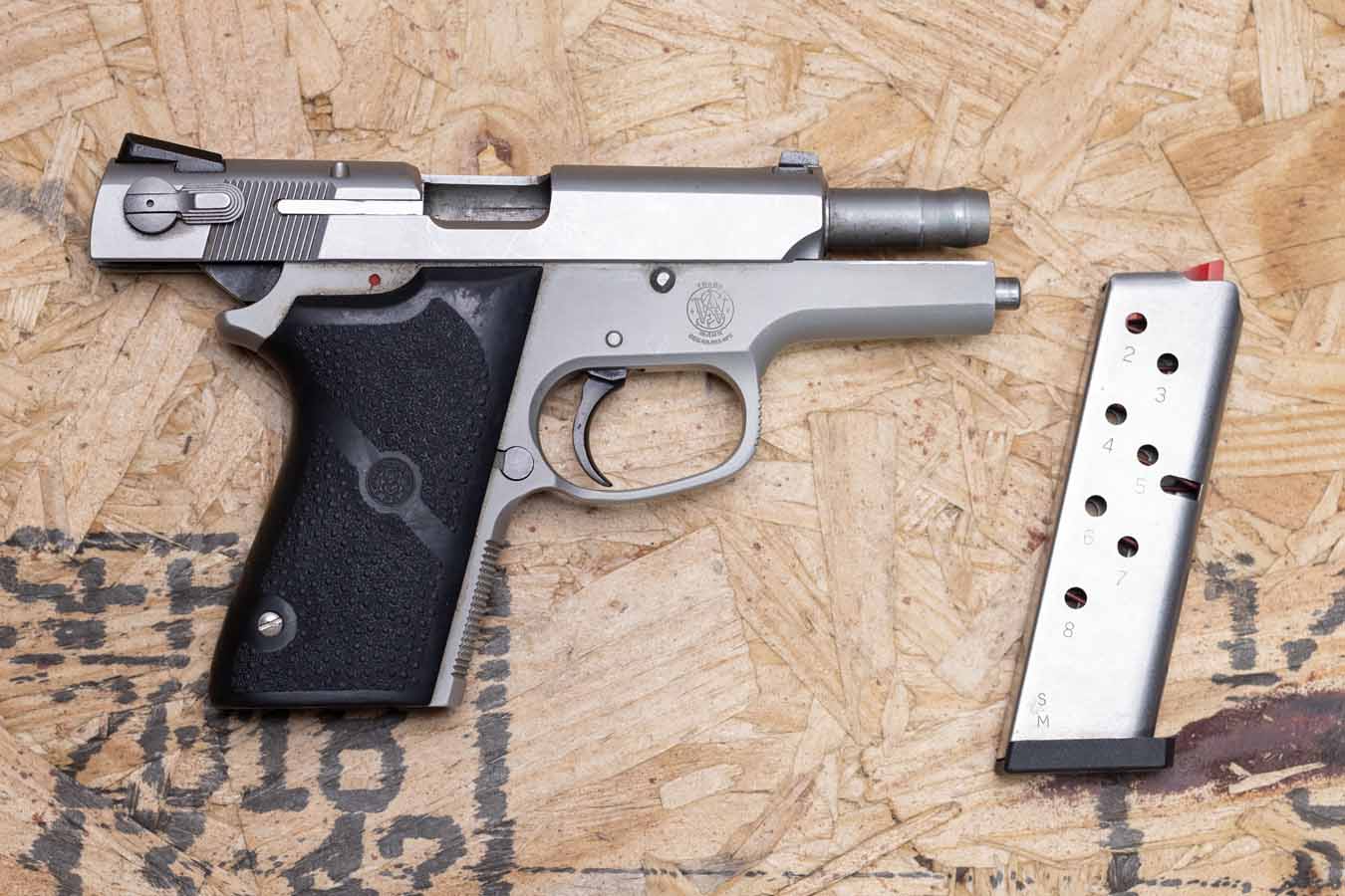 SMITH AND WESSON 3913 9mm Police Trade-In Pistol with Stainless Slide