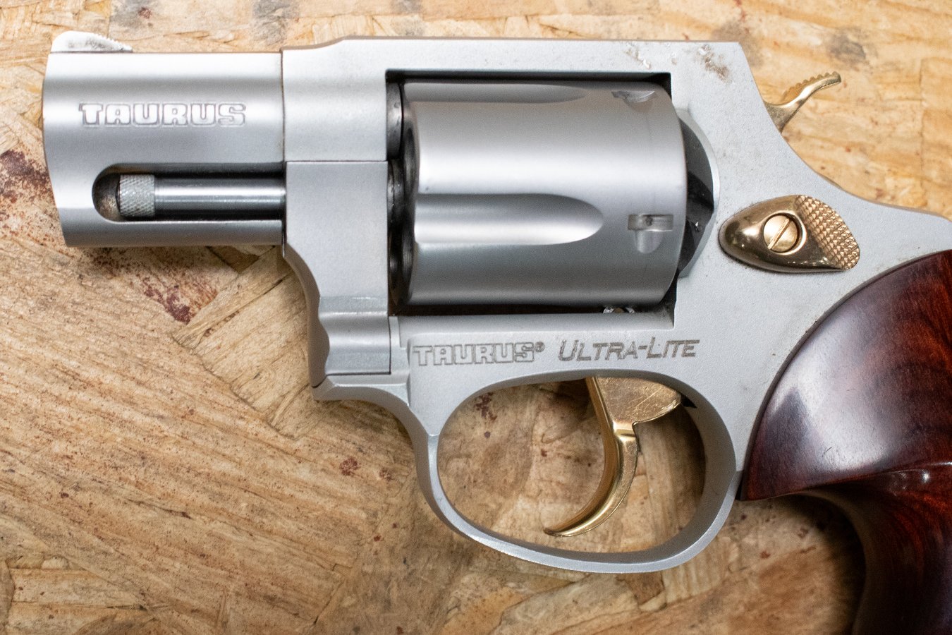TAURUS Model 85 Ultra-Lite 38 Special Police Trade-In Revolver with Wood Grips