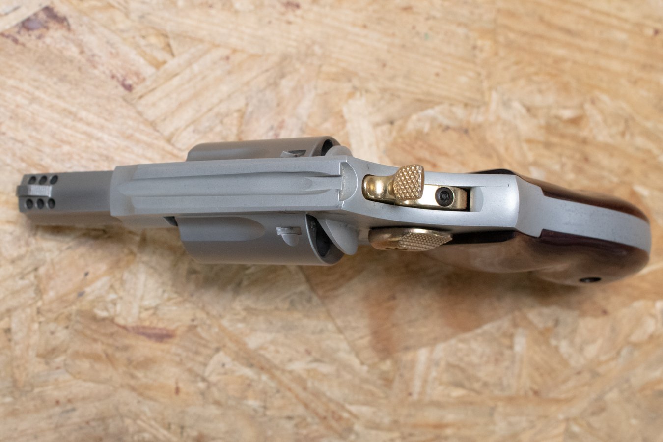 TAURUS Model 85 Ultra-Lite 38 Special Police Trade-In Revolver with Wood Grips
