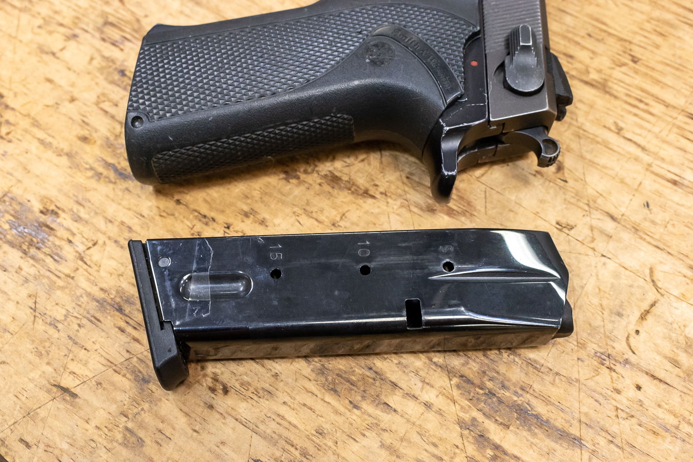 Sw 910 Smith & Wesson 910 9mm Police Trade-in Pistol | Sportsman's Outdoor ...
