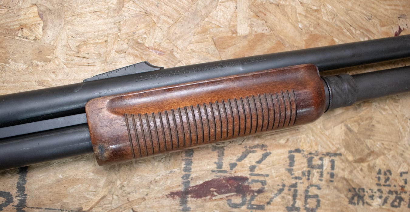 REMINGTON 870 Magnum 12 Gauge Police Trade-In Shotgun with Extended Magazine, Wood Stock