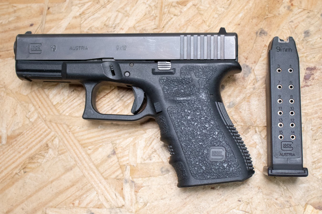 GLOCK 19 Gen3 9mm Police Trade-In Pistol