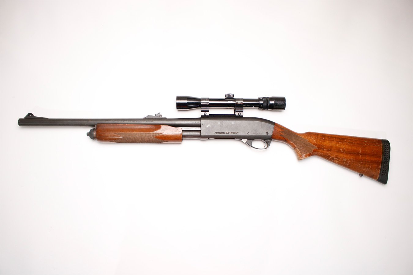 REMINGTON 870 Magnum Special Purpose 12-Gauge Police Trade-in Pump-Action Shotgun w/ Scope
