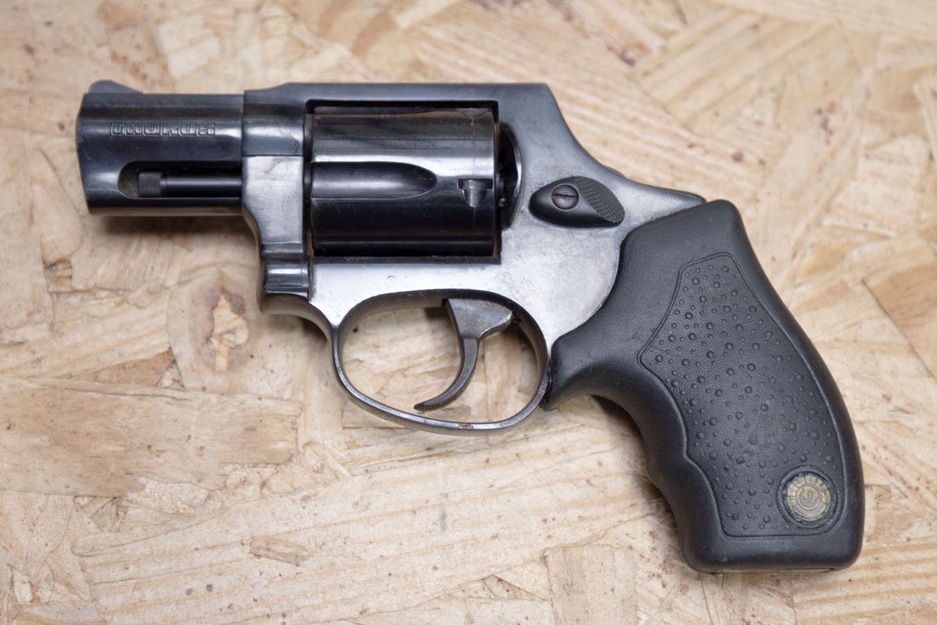 TAURUS 605 357 Magnum Police Trade-In Revolver with Concealed Hammer