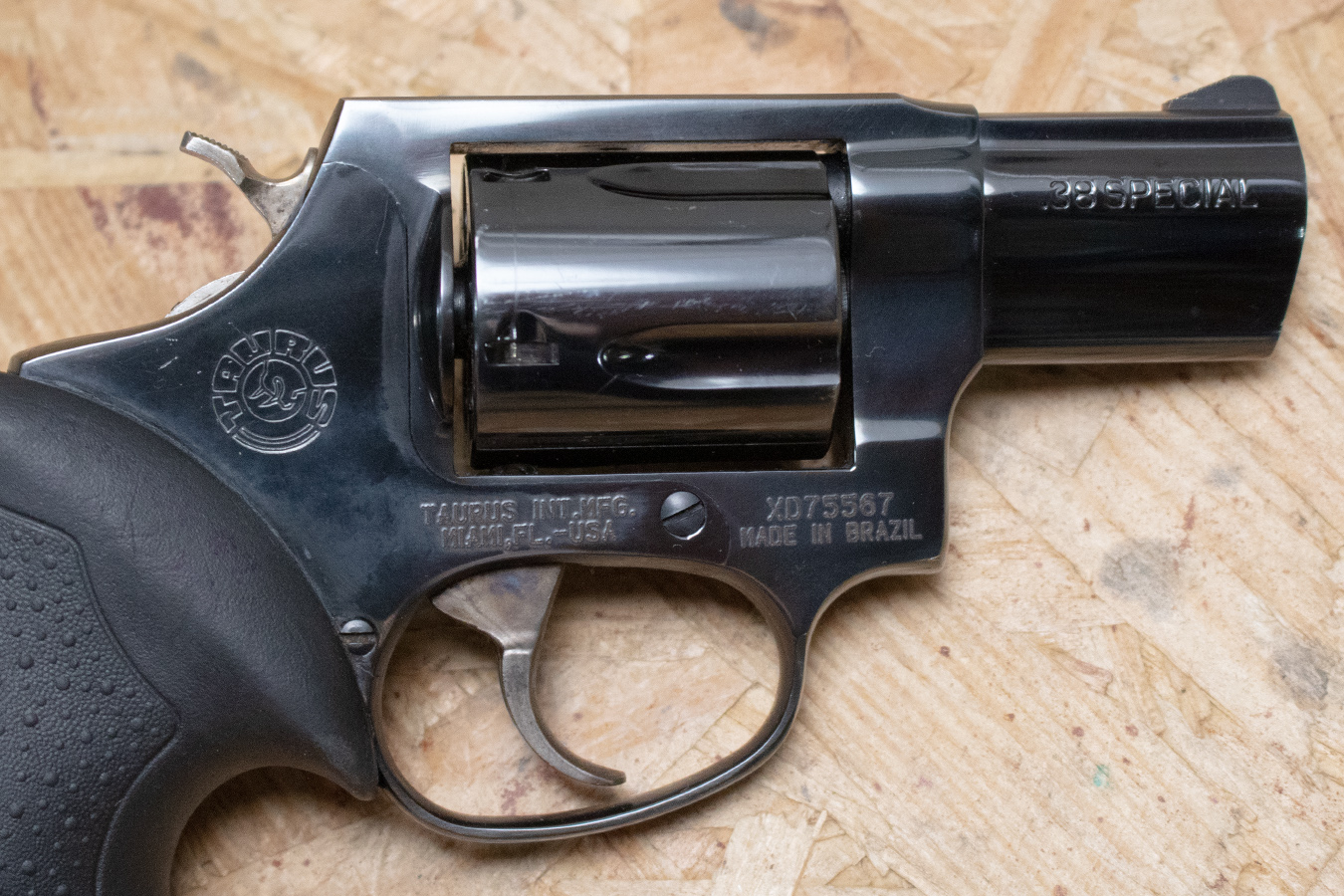 TAURUS 85 38 Special Police Trade-In Revolver with Rubber Grips