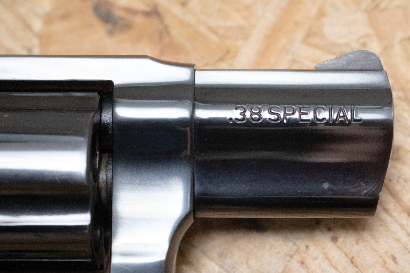 TAURUS 85 38 Special Police Trade-In Revolver with Rubber Grips