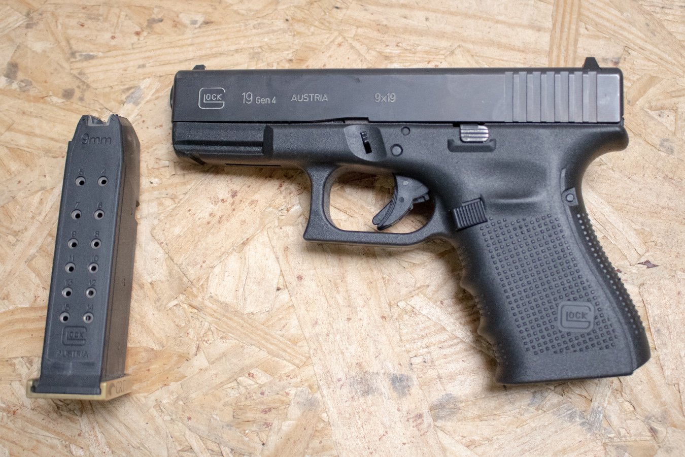 GLOCK 19 Gen4 9mm Police Trade-In Pistol with Gold-Colored Accents