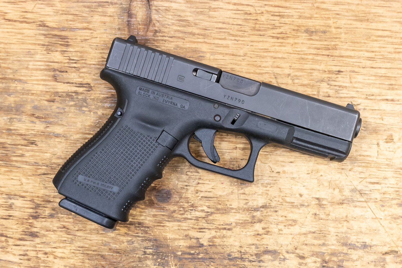 GLOCK 19 Gen4 9mm Police Trade-in Pistols