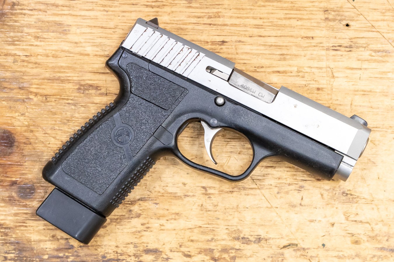 KAHR ARMS CW40 40 S&W Police Trade-in Pistol with 7-Round Magazine