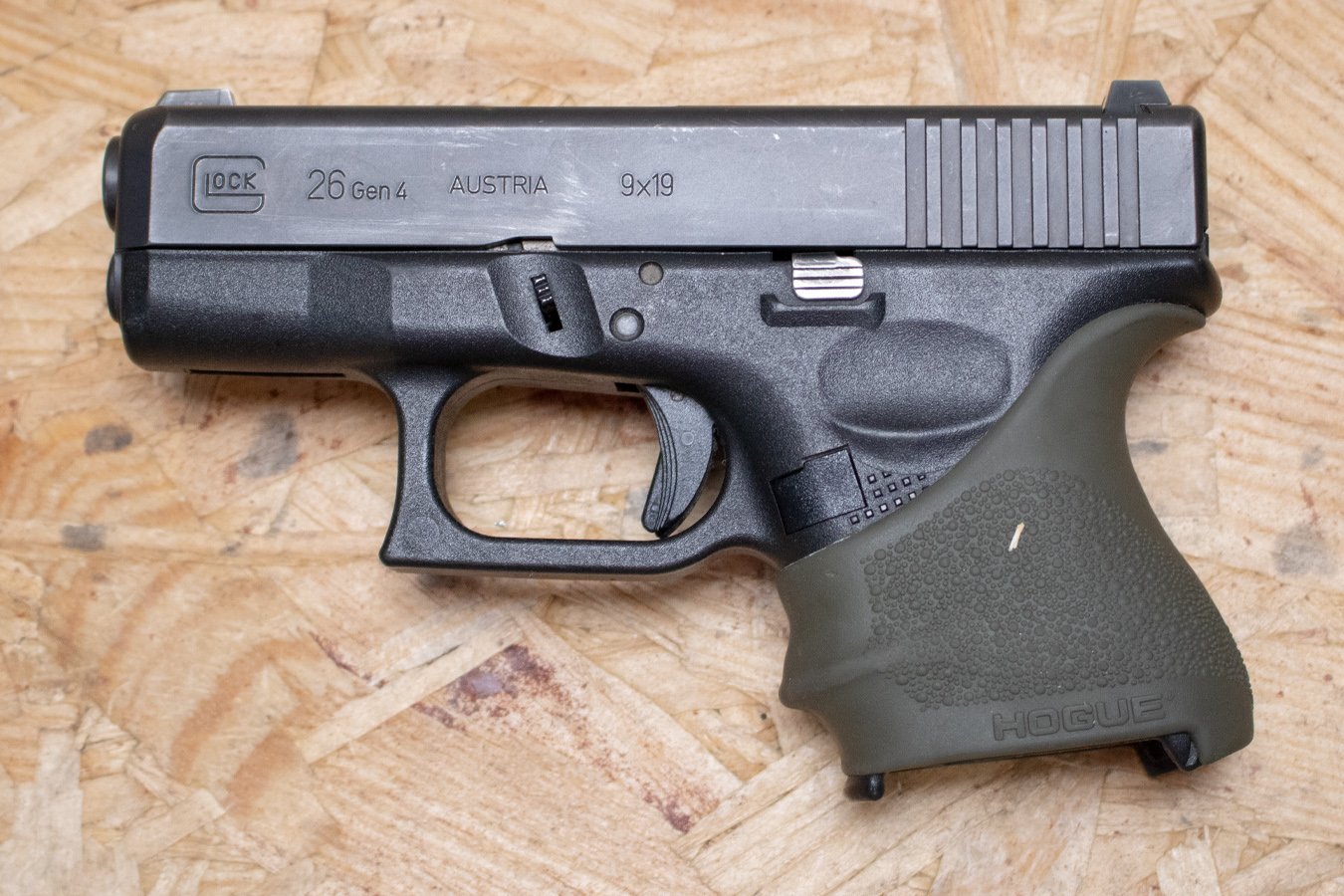 GLOCK 26 Gen4 9mm Police Trade-In Pistol with Hogue Grips (Mag Not Included)