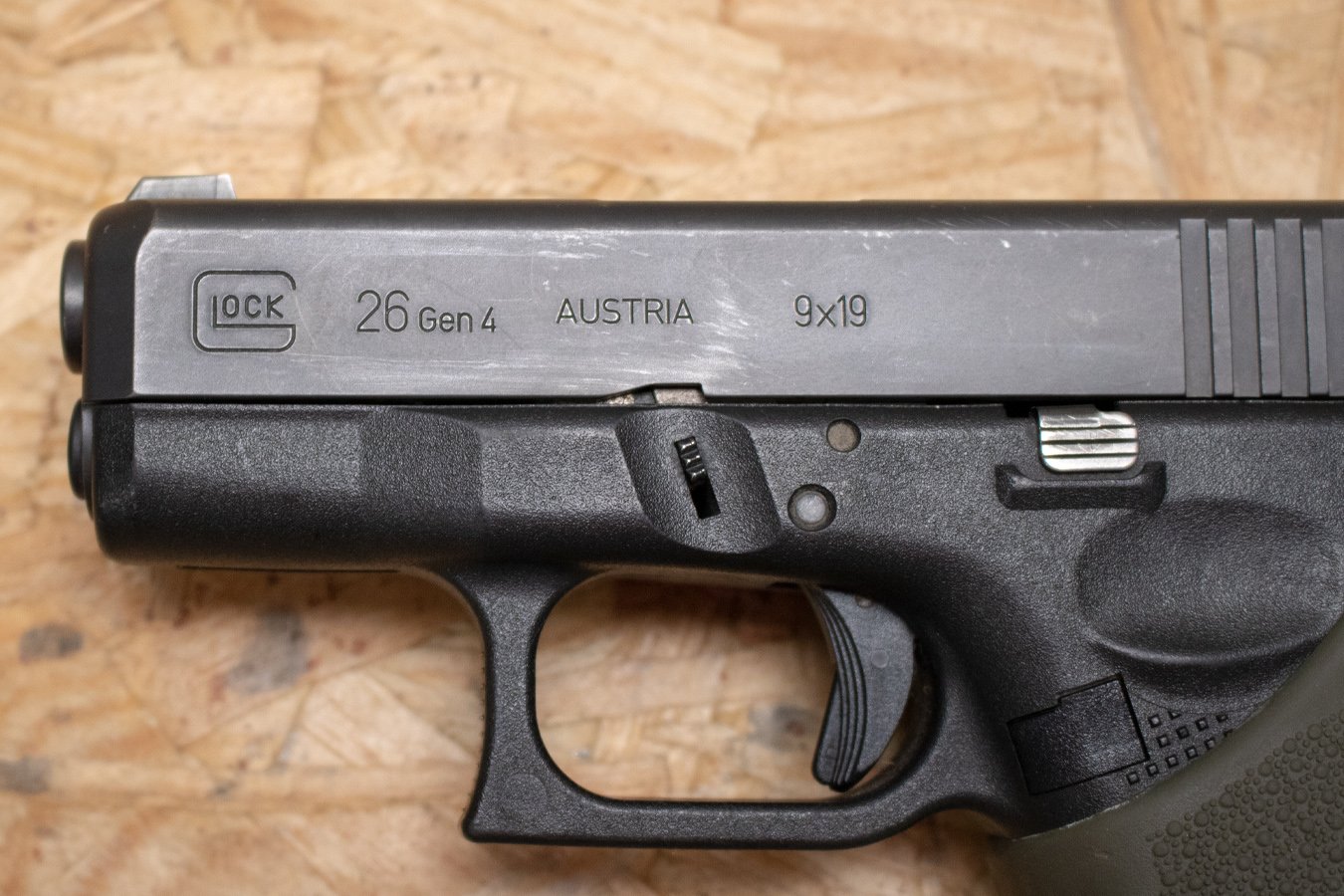 GLOCK 26 Gen4 9mm Police Trade-In Pistol with Hogue Grips (Mag Not Included)