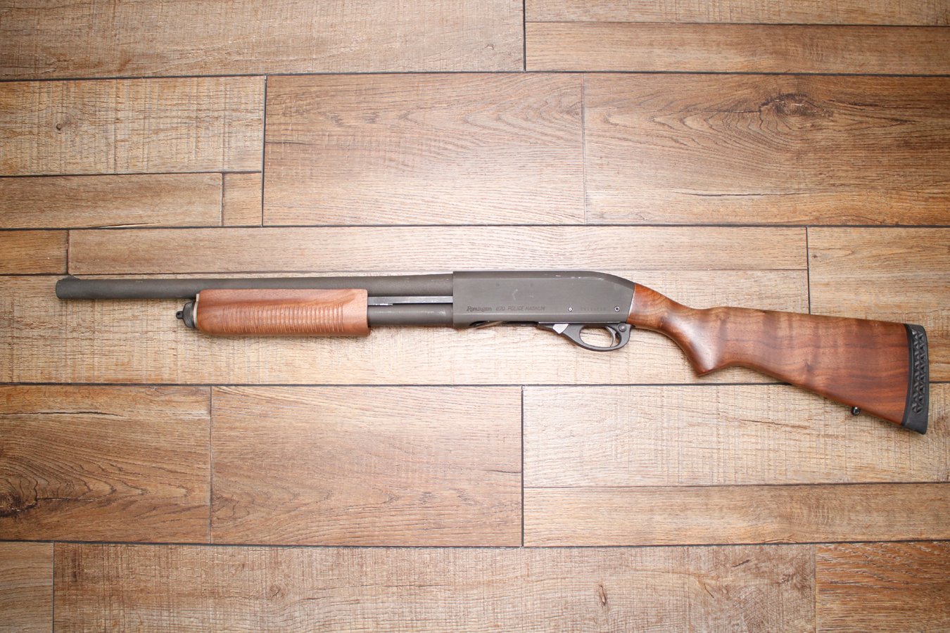REMINGTON 870 Police Magnum 12 Gauge Police Trade-In Shotgun with Wood Stock