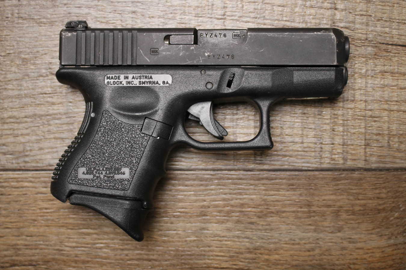 GLOCK 27 Gen2 40 S&W Police Trade-In Pistol