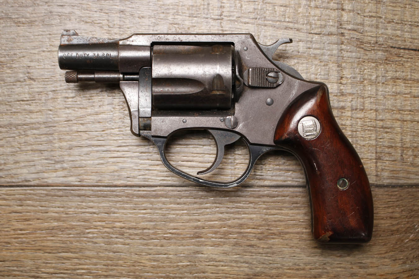 CHARTER ARMS Off Duty 38 Special Police Trade-In Revolver