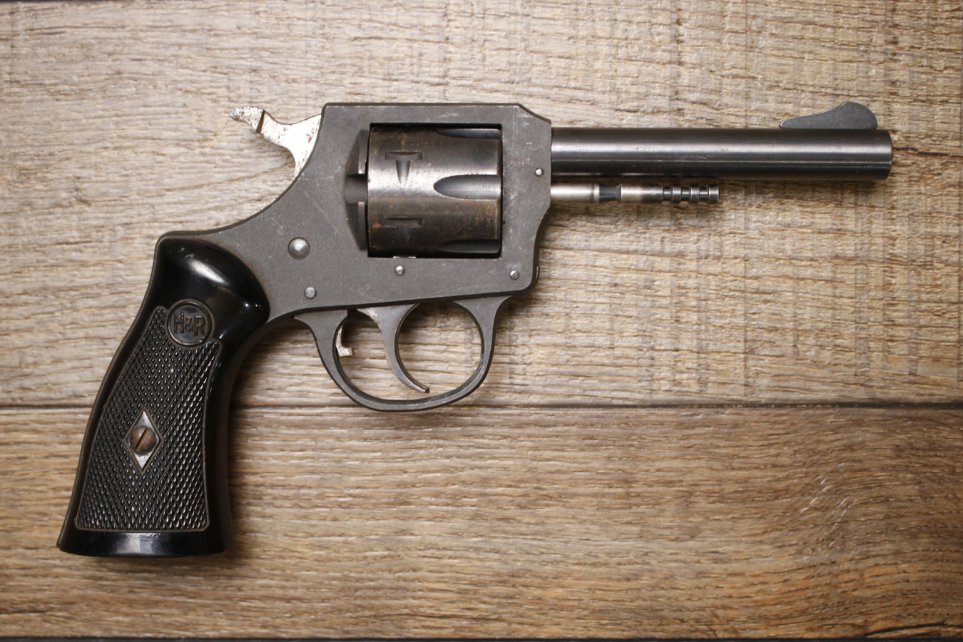 H AND R 622 22 LR Police Trade-In Revolver