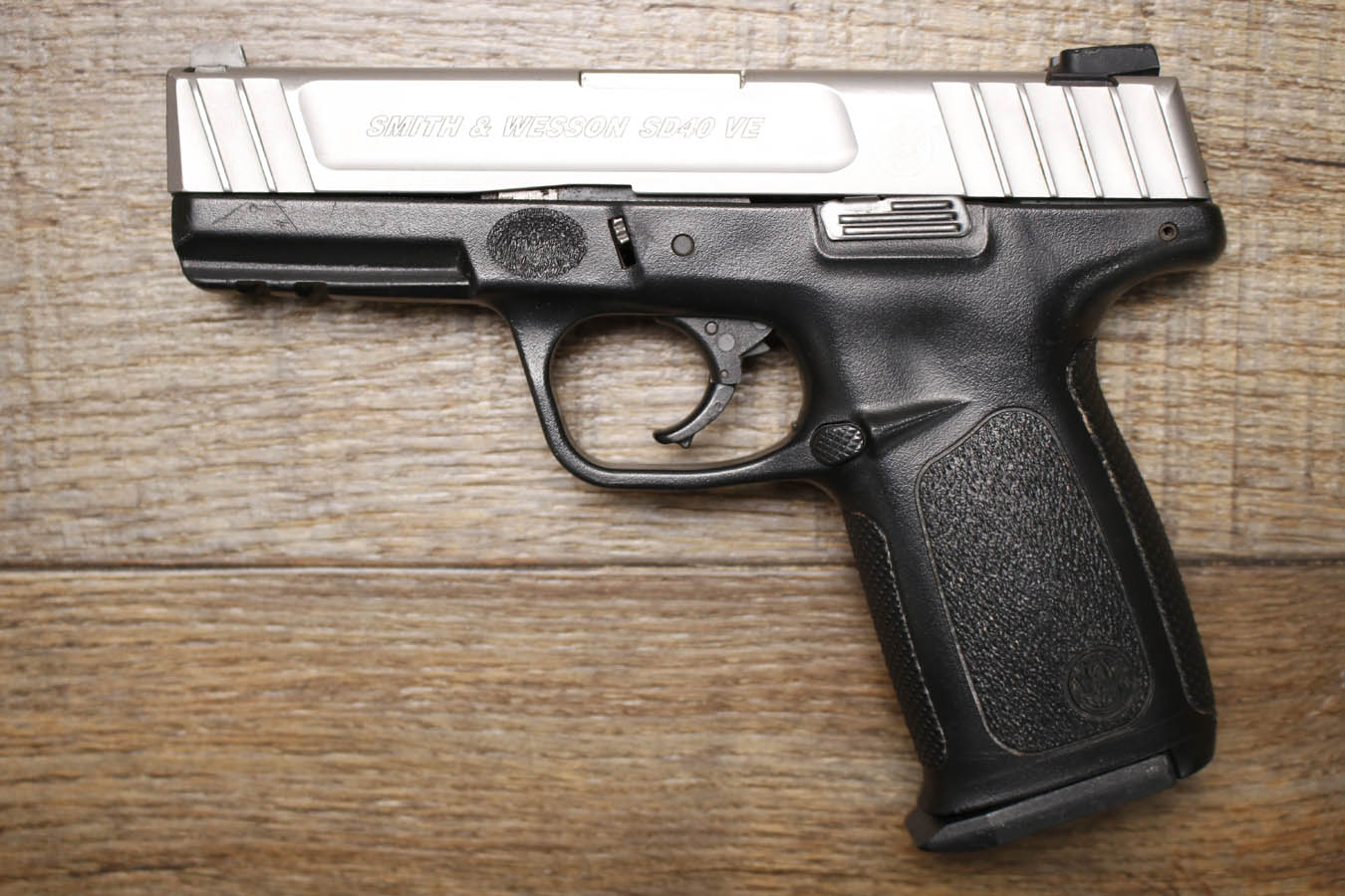 SMITH AND WESSON SD40VE 40 S&W Police Trade-In Pistol