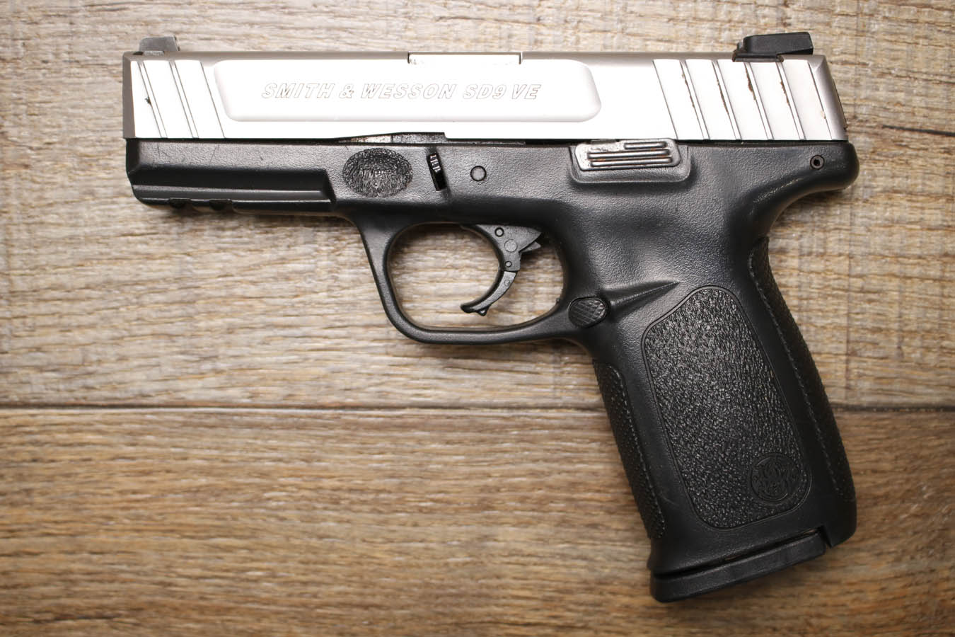 SMITH AND WESSON SD9VE 9mm Police Trade-In Pistol