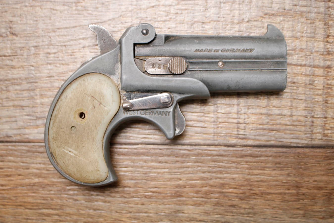 FALKE 43 22 S,L,LR Police Trade-In Derringer