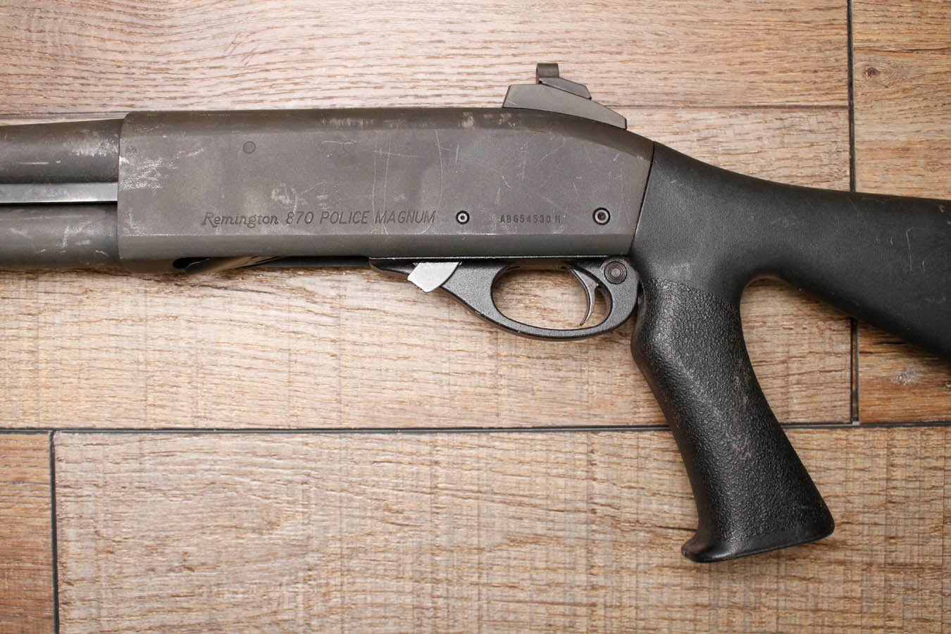 REMINGTON 870 Police Magnum 12GA Police Trade-In Shotgun with Sure Fire Flashlight