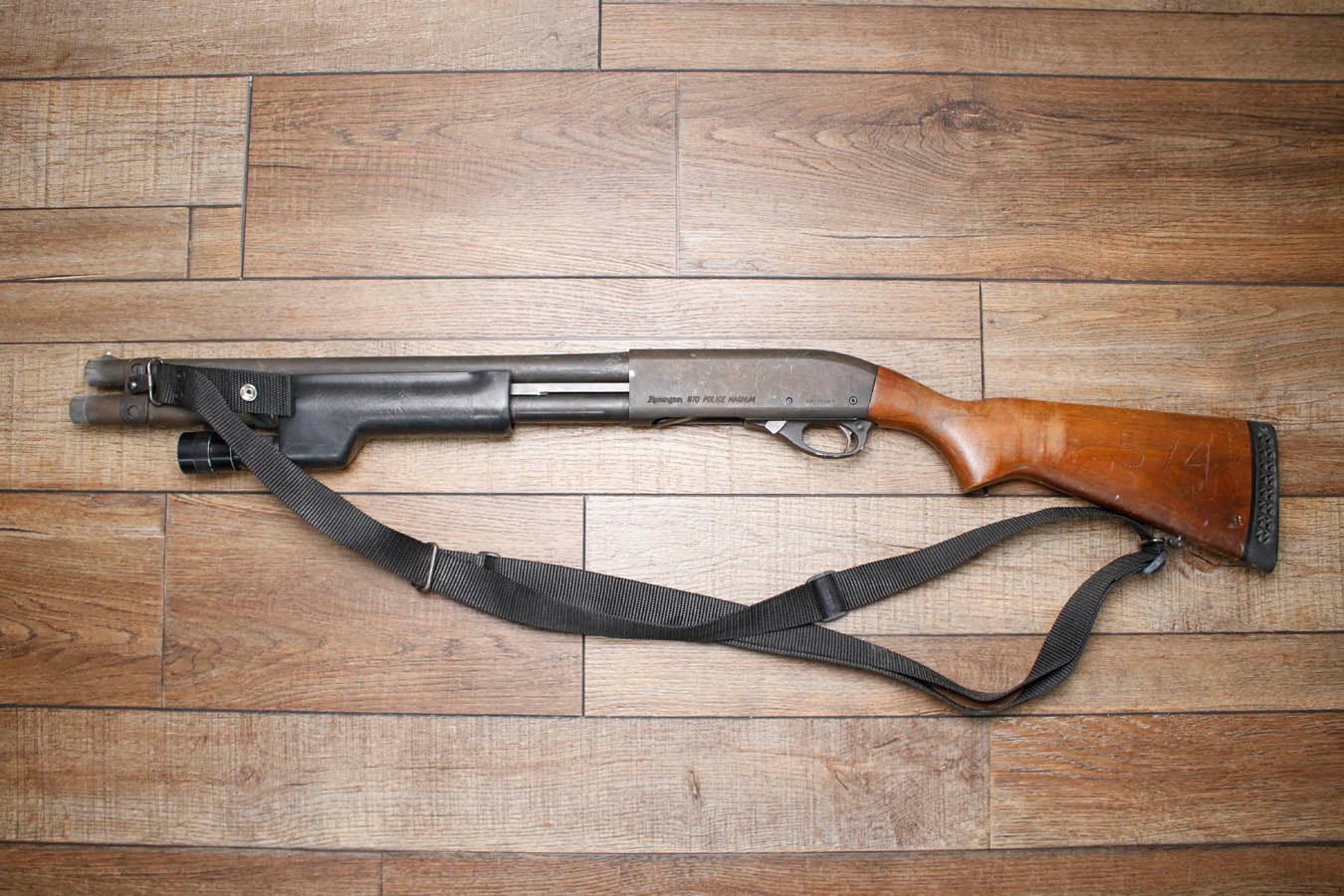 REMINGTON 870 Police Magnum 12GA Police Trade-In Shotgun with Flashlight