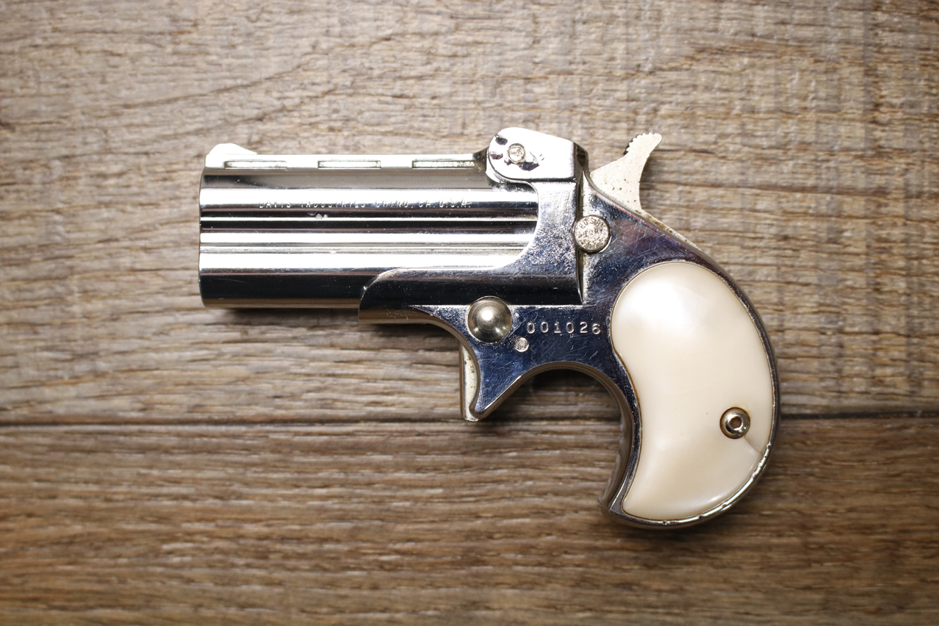 DAVIS D-25 25 ACP Police Trade-In Derringer