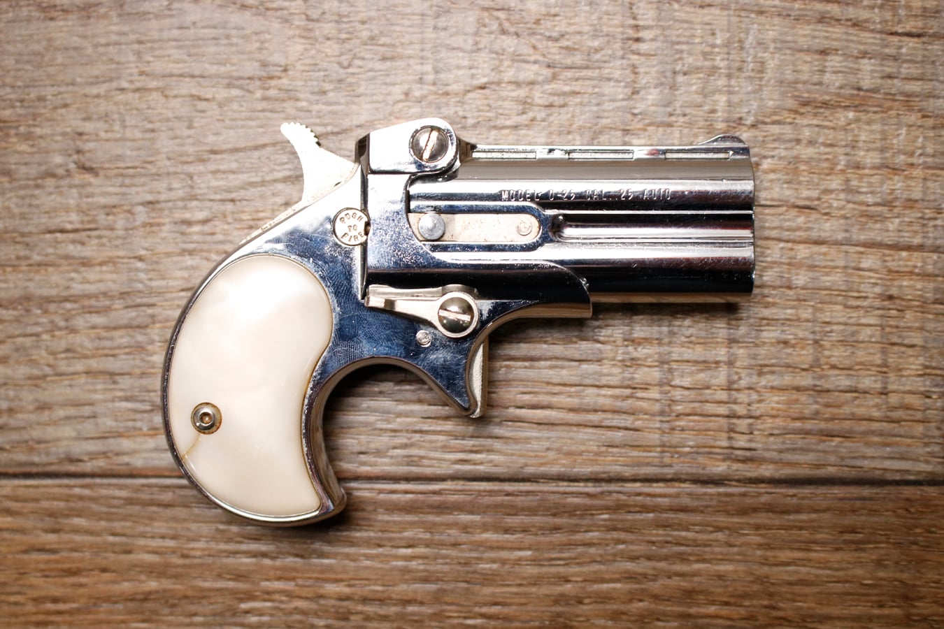 DAVIS D-25 25 ACP Police Trade-In Derringer