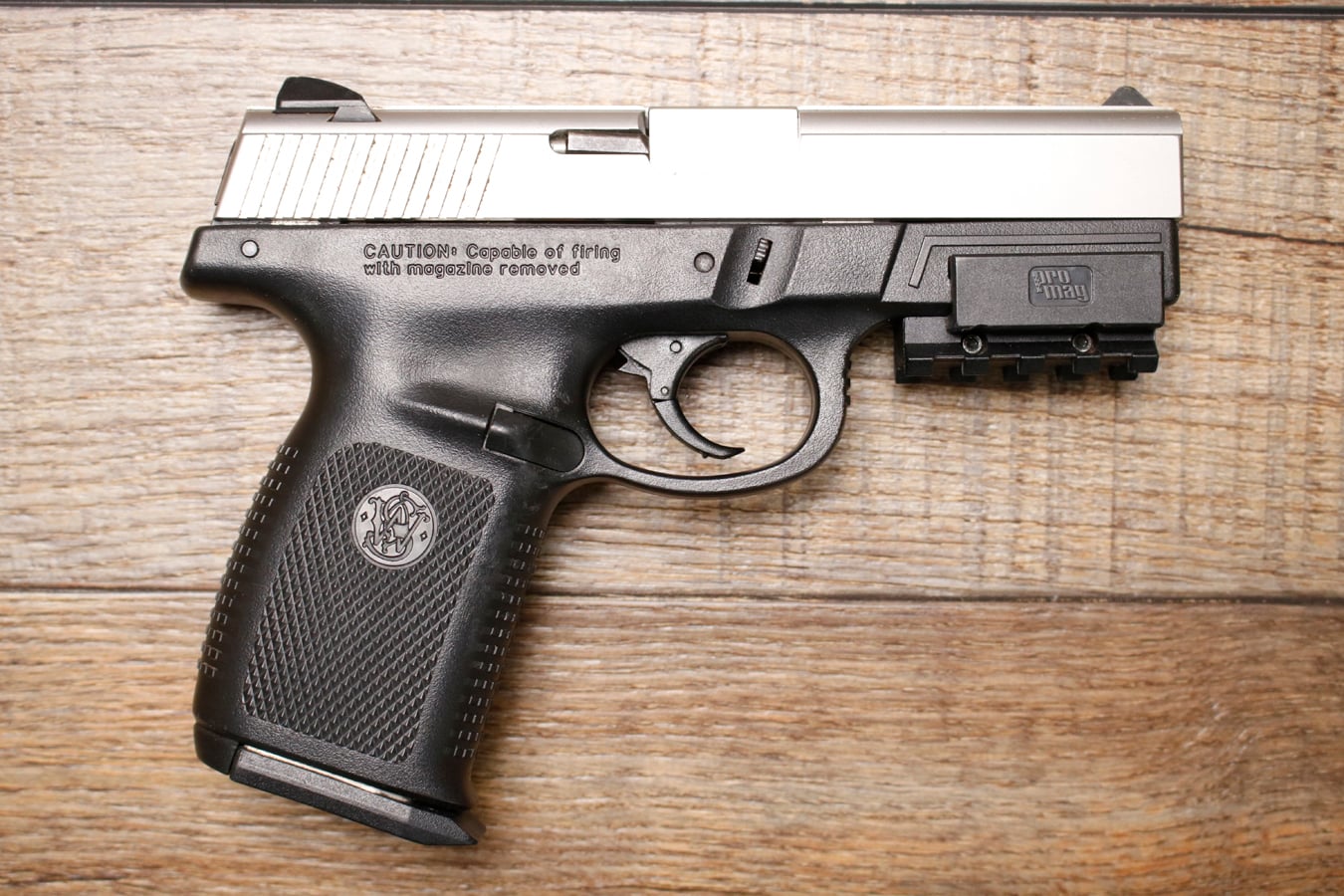 SMITH AND WESSON SW40VE 40 S&W Police Trade-In Pistol