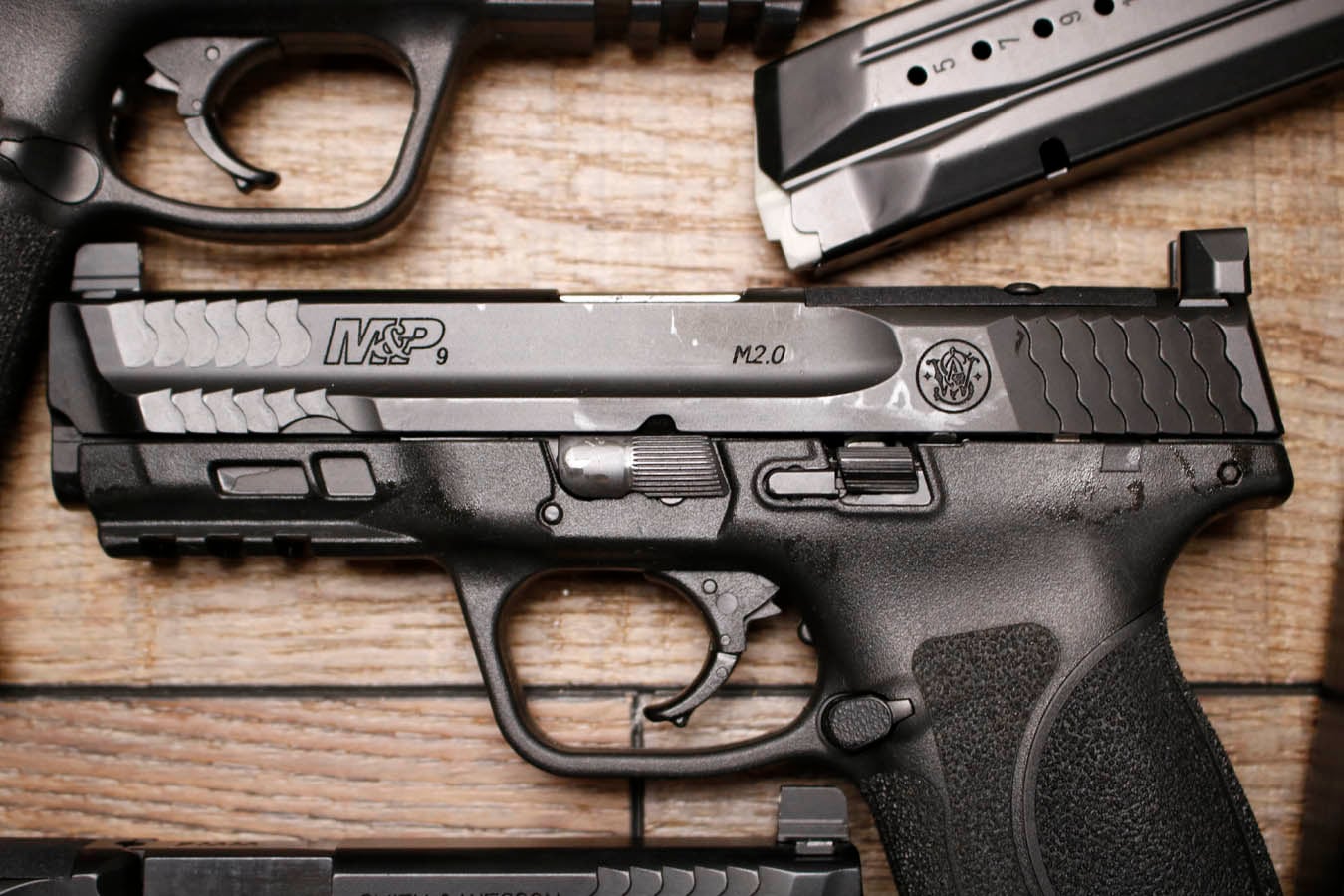 SMITH AND WESSON M&P9 M2.0 MOS 9mm Police Trade-In Pistol (New in Box Condition)