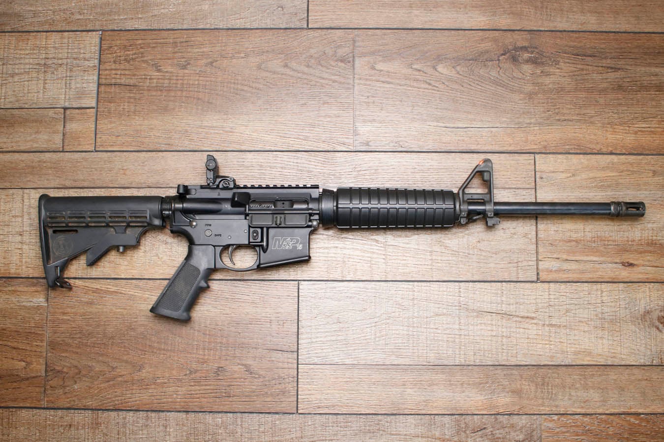 SMITH AND WESSON M&P-15 5.56mm Police Trade-In Rifle (No Magazine)