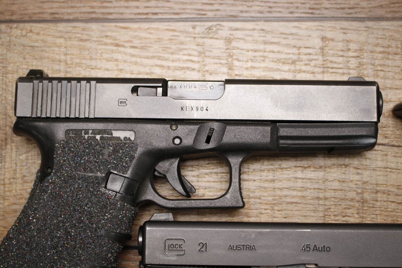 GLOCK 21 Gen 3 45 ACP Stippled Police Trade-In Pistol (Very Good Condition)