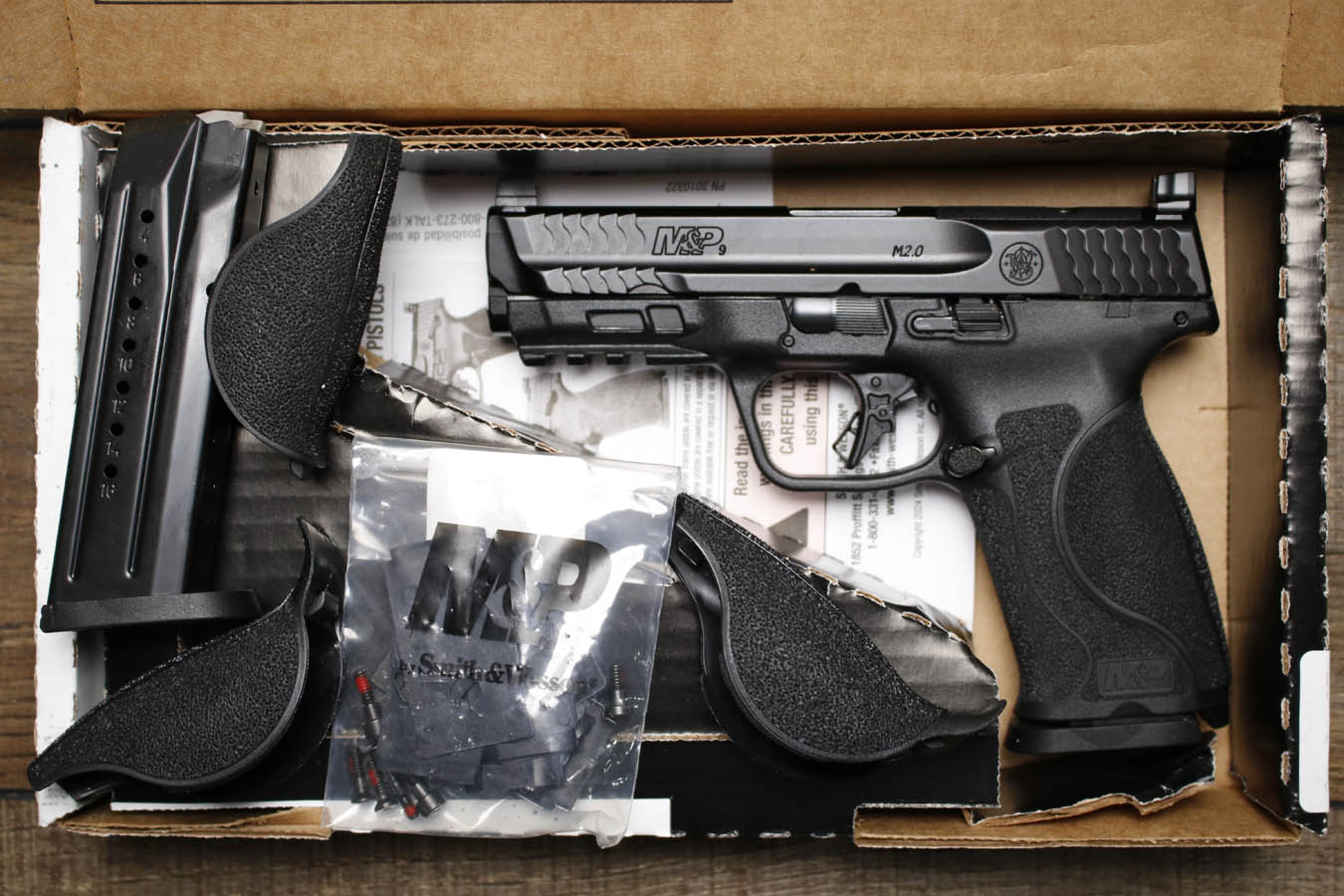 SMITH AND WESSON M&P9 M2.0 9mm Optic Ready Police Trade-in Pistols (New in Box)