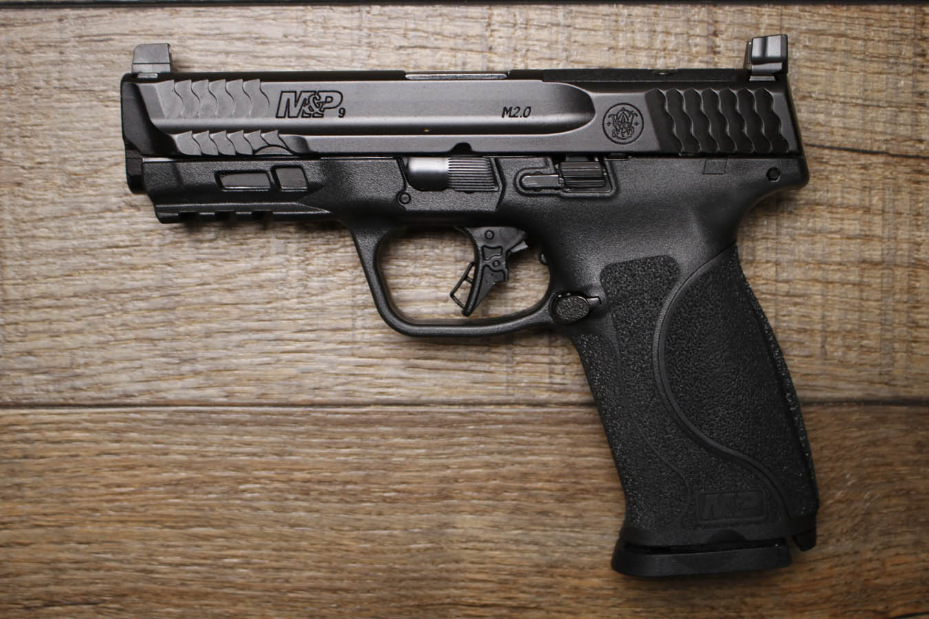 SMITH AND WESSON M&P9 M2.0 9mm Optic Ready Police Trade-in Pistols (New in Box)