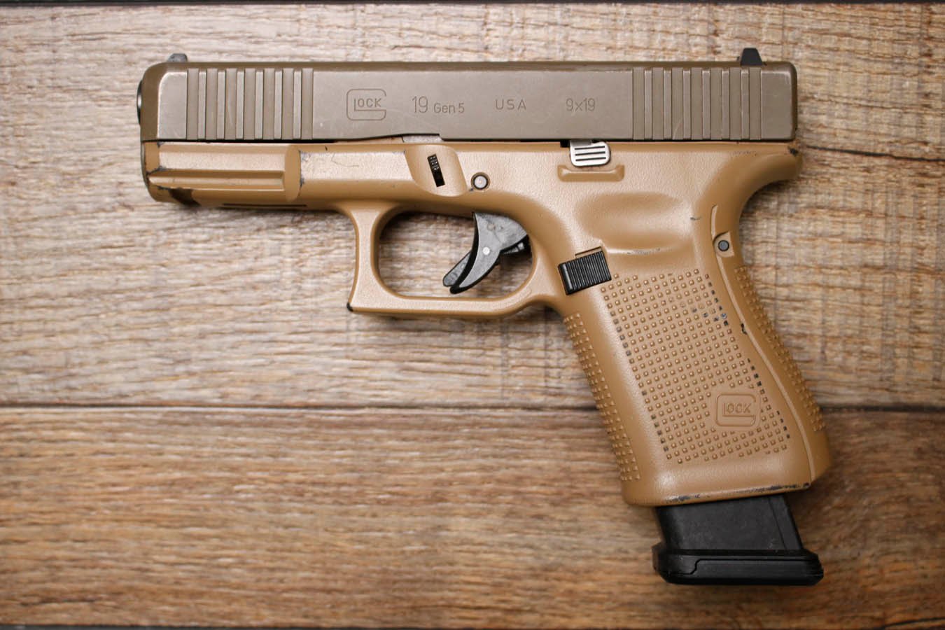 GLOCK 19 Gen 5 9mm Police Trade-In Pistol