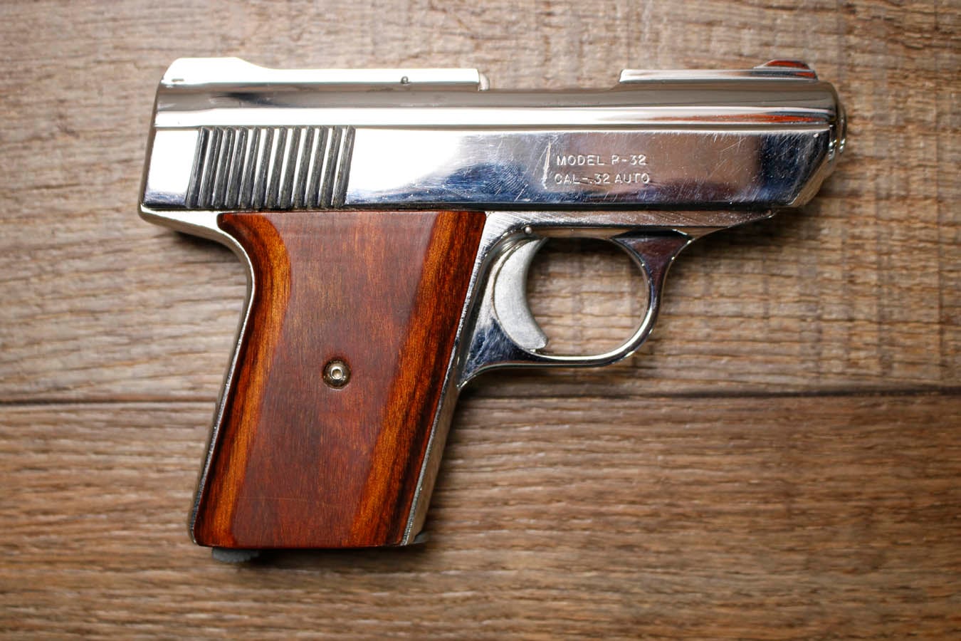 DAVIS P-32 32 ACP Police Trade-In Pistol