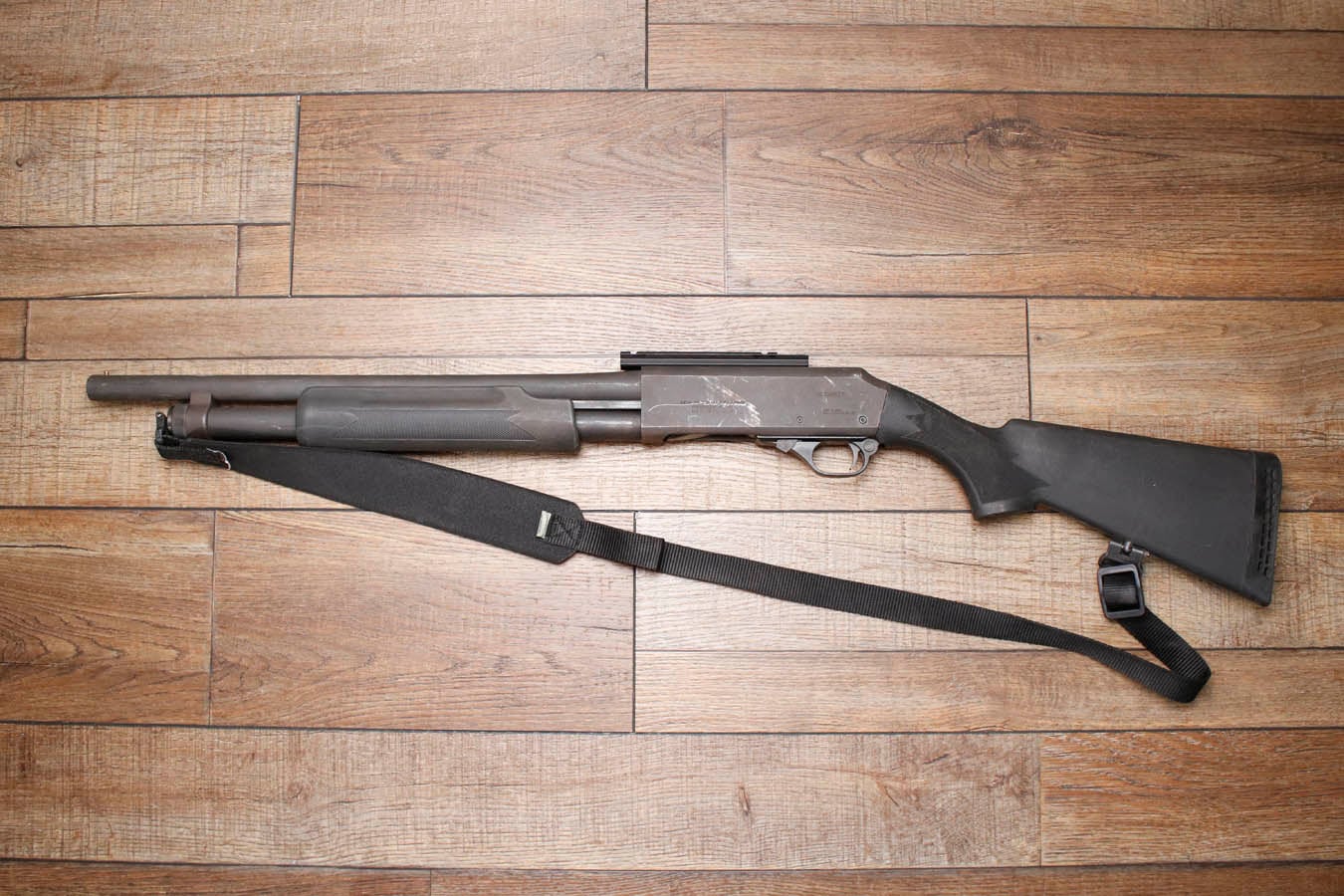 NEW ENGLAND FIREARMS Pardner 12GA Police Trade-In Shotgun