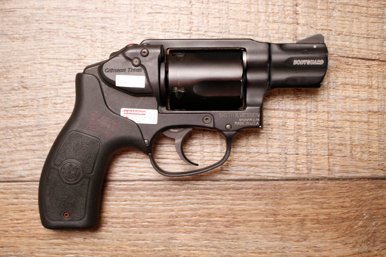 SMITH AND WESSON BG38 38 SPL Police Trade-In Revolver with Crimson Trace Laser Grip