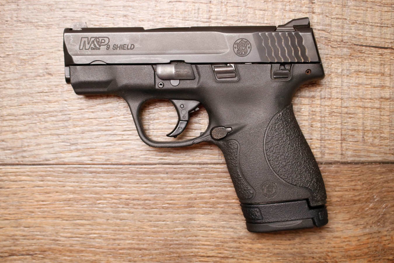 SMITH AND WESSON M&P9 Shield 9mm Police Trade-In Pistol
