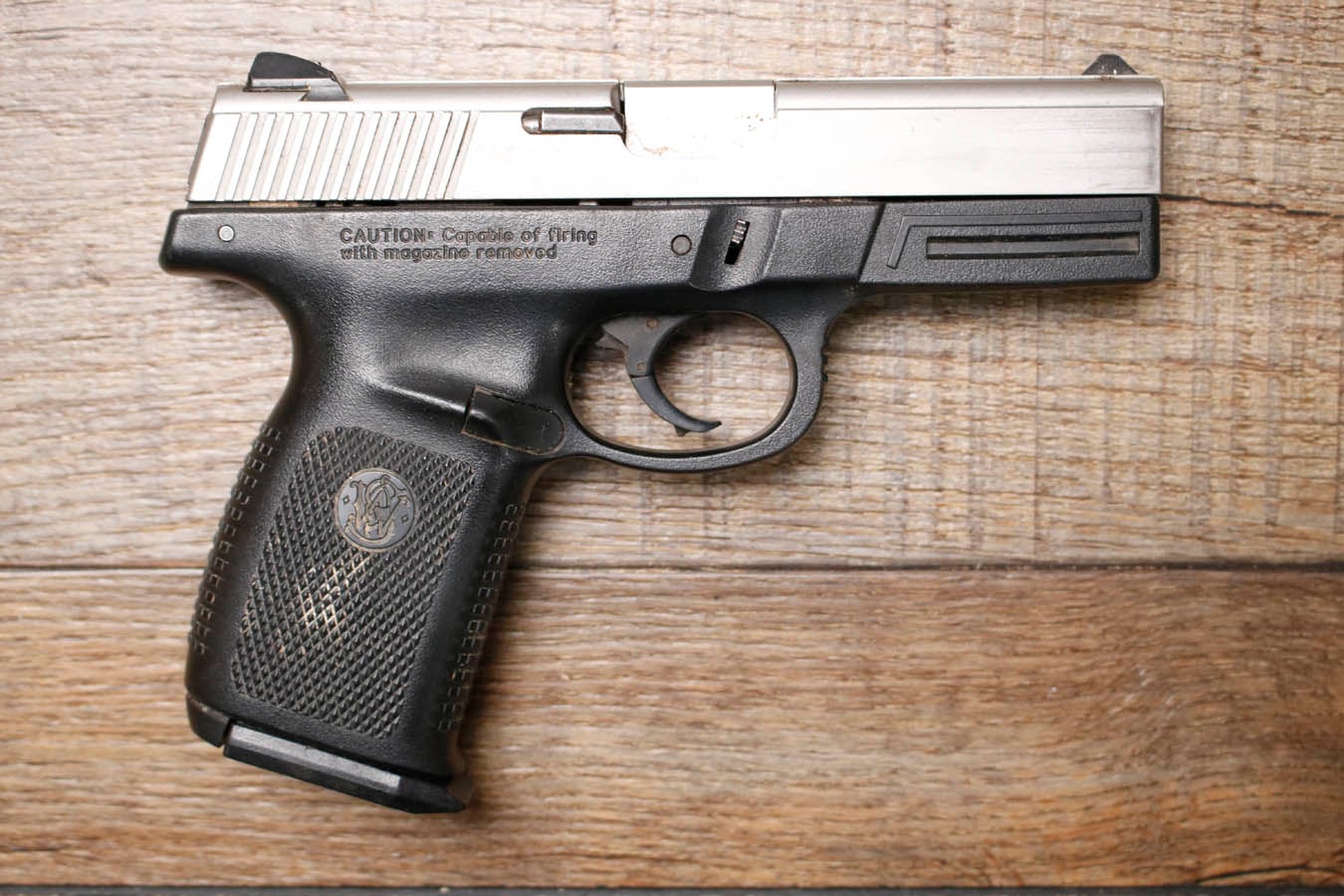 SMITH AND WESSON SW9VE 9mm Police Trade-In Pistol