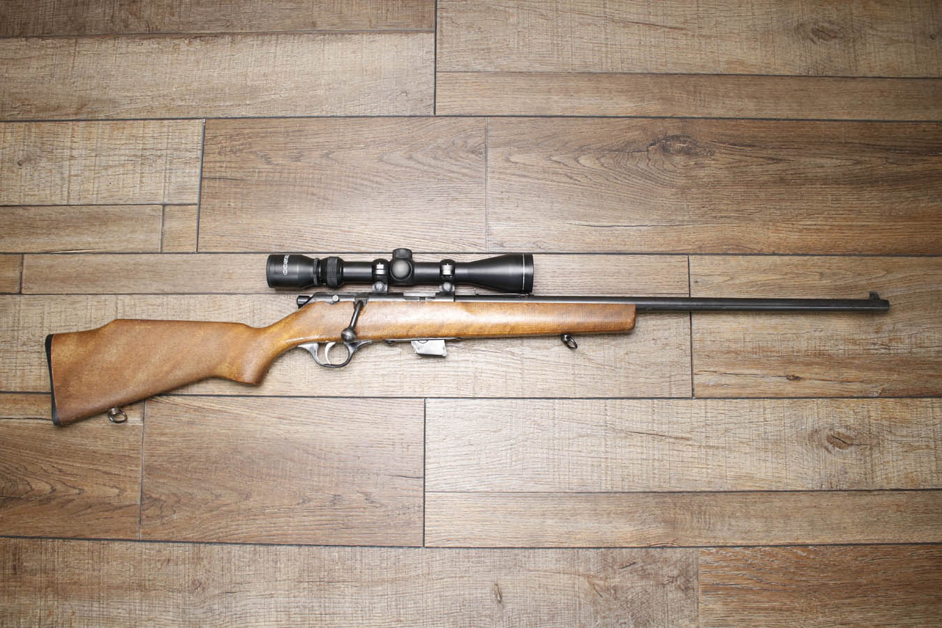 GLENFIELD 25 22 S,L,LR Police Trade-In Rifle with Scope and Two Magazines