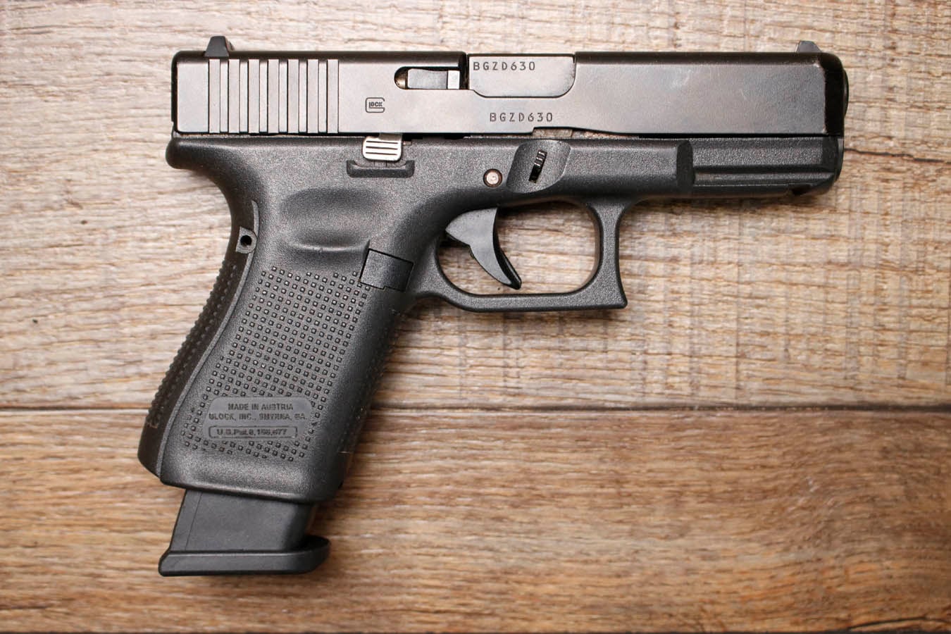 GLOCK 19 Gen 5 9mm Police Trade-In Pistol