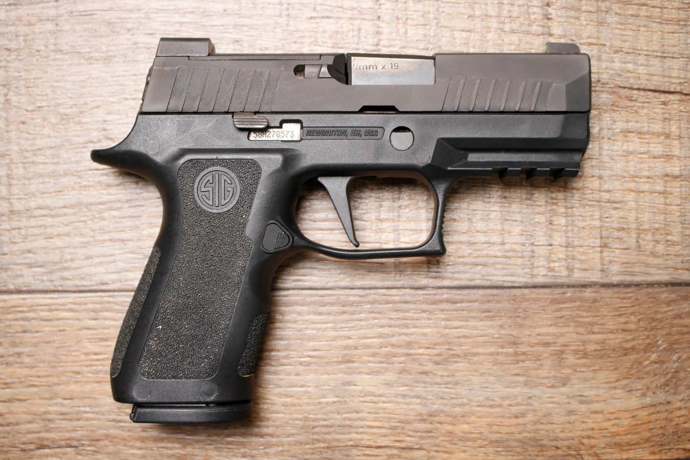 SIG SAUER P320 X-Compact 9mm Optic Ready Police Trade-in Pistol with Two Magazines