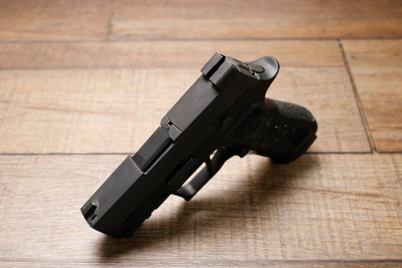 SIG SAUER P320 X-Compact 9mm Optic Ready Police Trade-in Pistol with Two Magazines