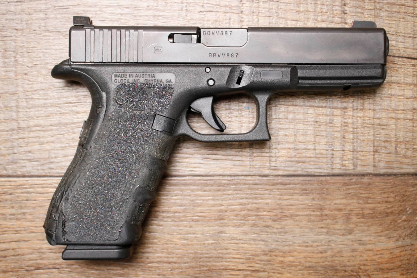 GLOCK 17 Gen 4 9mm Police Trade-In Pistol with Stippled Grip
